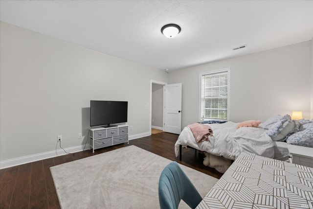 953 S Romans Way, Bloomington, IN 47401