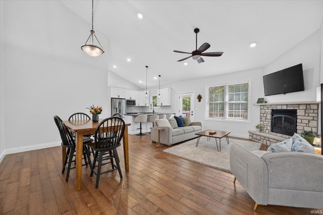 953 S Romans Way, Bloomington, IN 47401