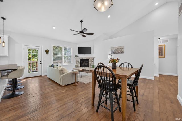 953 S Romans Way, Bloomington, IN 47401