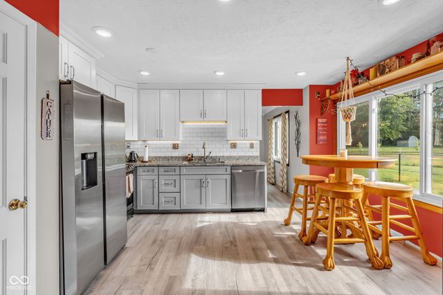 241 S County Road 450 W, Danville, IN 46122