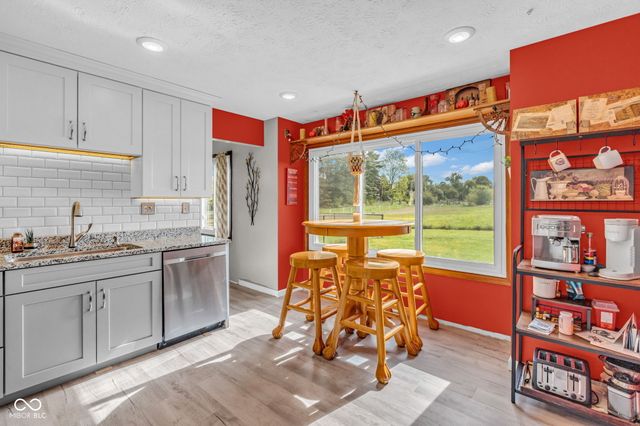 241 S County Road 450 W, Danville, IN 46122
