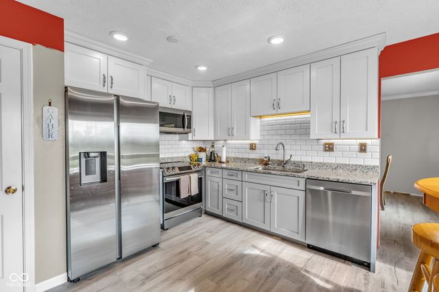 241 S County Road 450 W, Danville, IN 46122