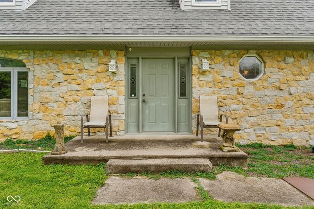 241 S County Road 450 W, Danville, IN 46122