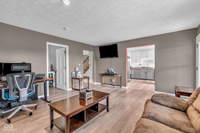 241 S County Road 450 W, Danville, IN 46122