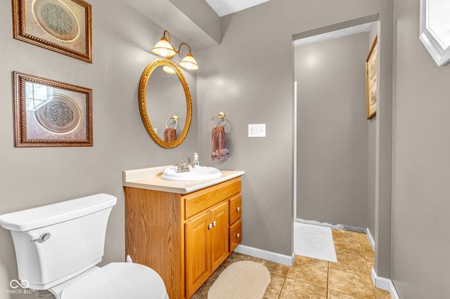 241 S County Road 450 W, Danville, IN 46122