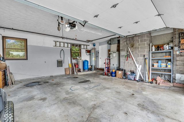 241 S County Road 450 W, Danville, IN 46122