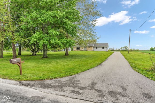 241 S County Road 450 W, Danville, IN 46122