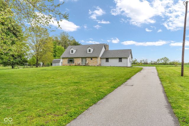 241 S County Road 450 W, Danville, IN 46122