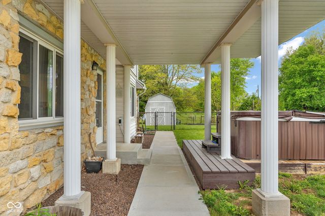 241 S County Road 450 W, Danville, IN 46122