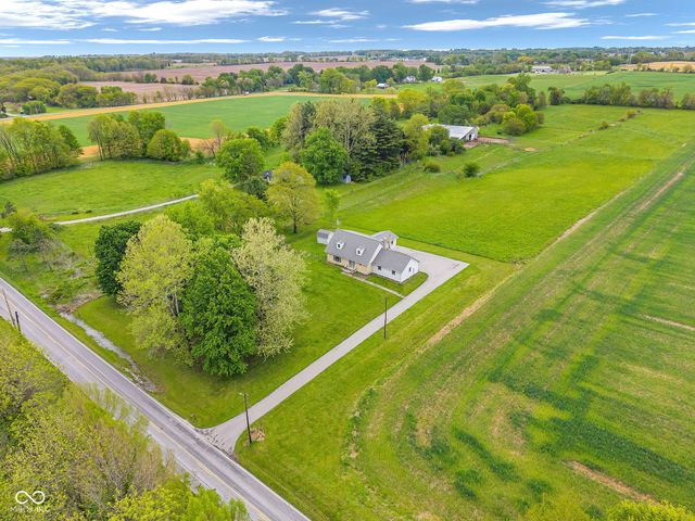 241 S County Road 450 W, Danville, IN 46122