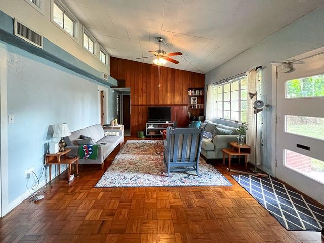 929 NW 22ND STREET, Gainesville, FL 32603