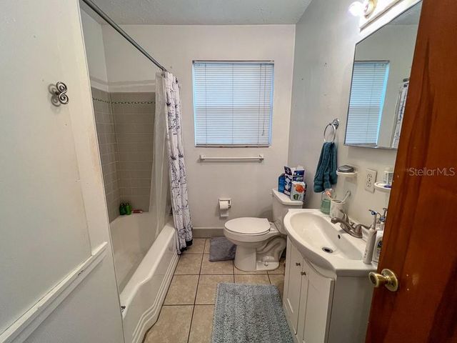 929 NW 22ND STREET, Gainesville, FL 32603