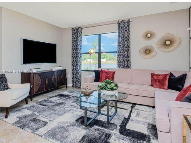 9521 Silver Sands Ln, Fort Pierce, FL 34945