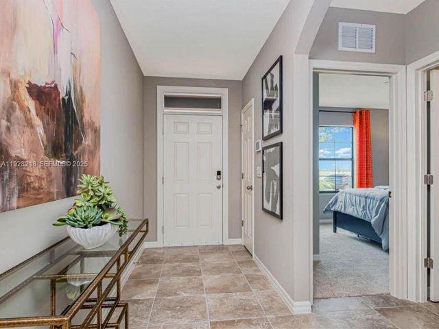 9521 Silver Sands Ln, Fort Pierce, FL 34945