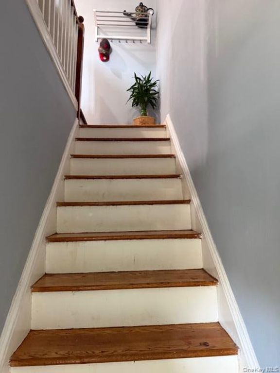 65-50 224 Street B, Oakland Gardens, NY 11364 — photo 2