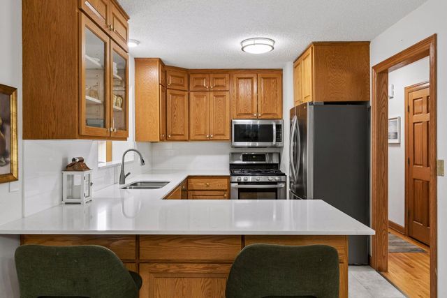 6766 Cottonwood Lane N, Maple Grove, MN 55369