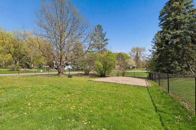 6766 Cottonwood Lane N, Maple Grove, MN 55369