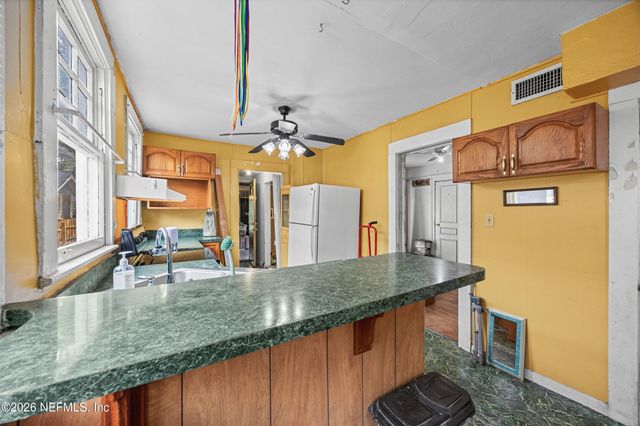2650 FORBES Street, Jacksonville, FL 32204