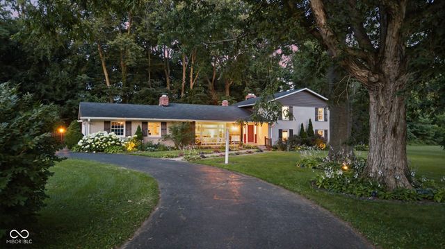 8889 Cholla Road, Indianapolis, IN 46240