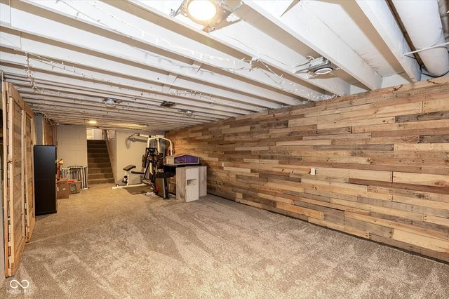 8889 Cholla Road, Indianapolis, IN 46240