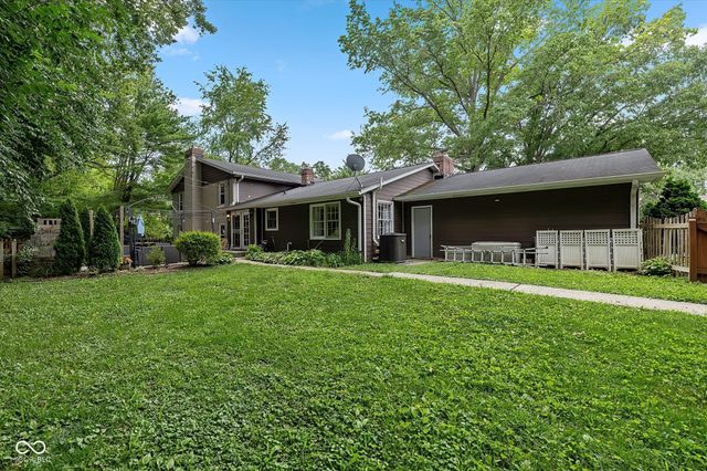 8889 Cholla Road, Indianapolis, IN 46240