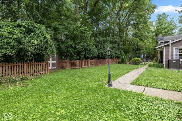 8889 Cholla Road, Indianapolis, IN 46240