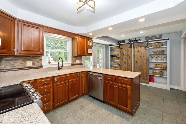 8889 Cholla Road, Indianapolis, IN 46240