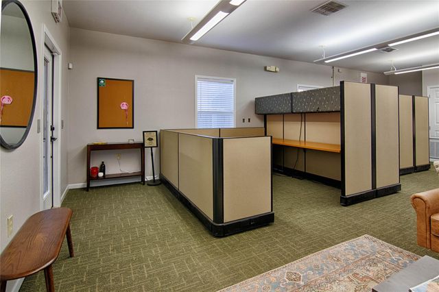 820 N Jefferson ST, La Grange, TX 78945