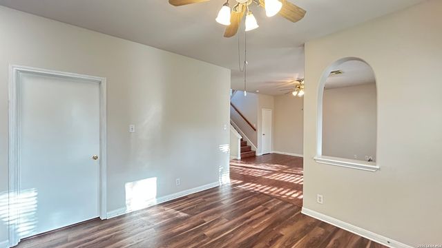 69 LOCKSPRING, San Antonio, TX 78254