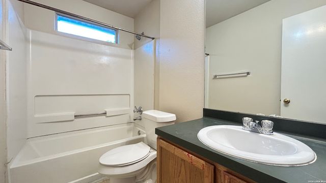 69 LOCKSPRING, San Antonio, TX 78254