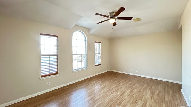 69 LOCKSPRING, San Antonio, TX 78254