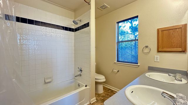 69 LOCKSPRING, San Antonio, TX 78254