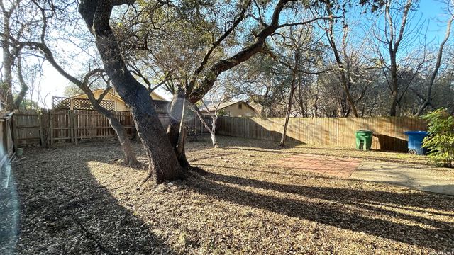 69 LOCKSPRING, San Antonio, TX 78254