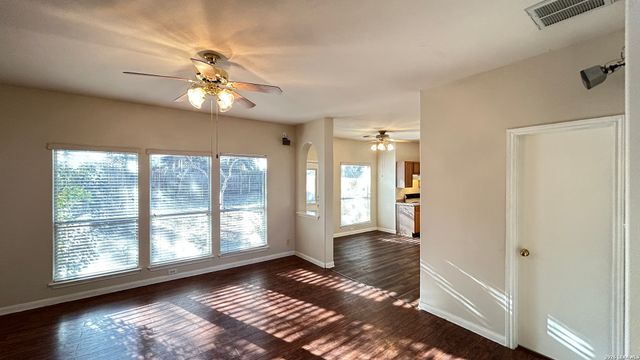 69 LOCKSPRING, San Antonio, TX 78254