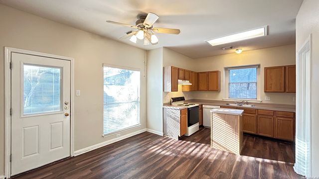 69 LOCKSPRING, San Antonio, TX 78254