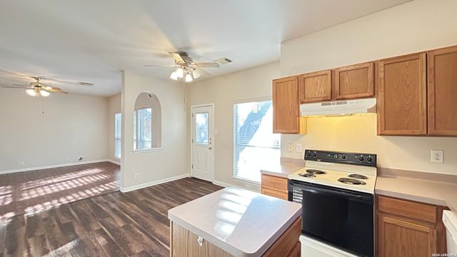 69 LOCKSPRING, San Antonio, TX 78254