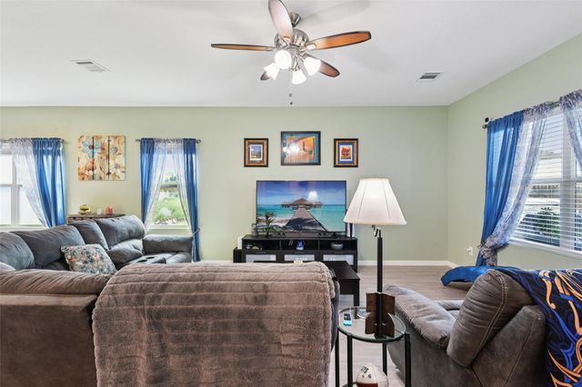 9058 Bowie RDG, Seguin, TX 78155