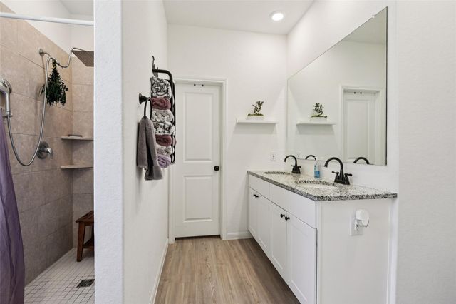 9058 Bowie RDG, Seguin, TX 78155