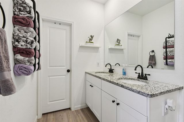 9058 Bowie RDG, Seguin, TX 78155