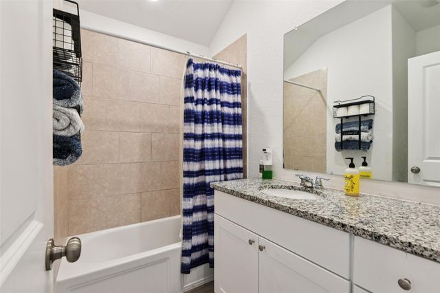 9058 Bowie RDG, Seguin, TX 78155