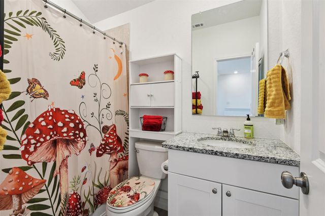 9058 Bowie RDG, Seguin, TX 78155