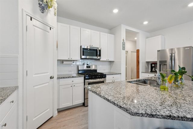 9058 Bowie RDG, Seguin, TX 78155