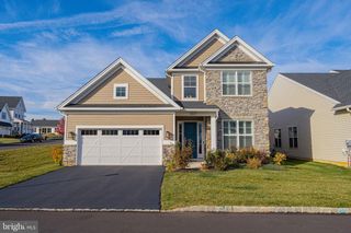 4027 SHEFS WAY, Allentown, PA 18104