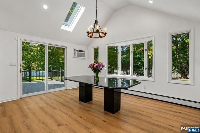 509 Ramapo Valley Road, Oakland, NJ 07436