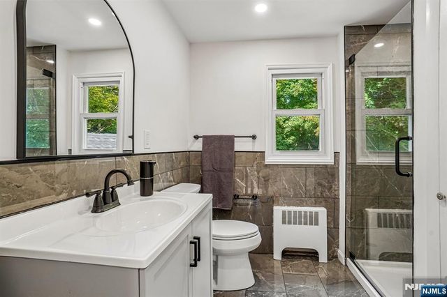 509 Ramapo Valley Road, Oakland, NJ 07436
