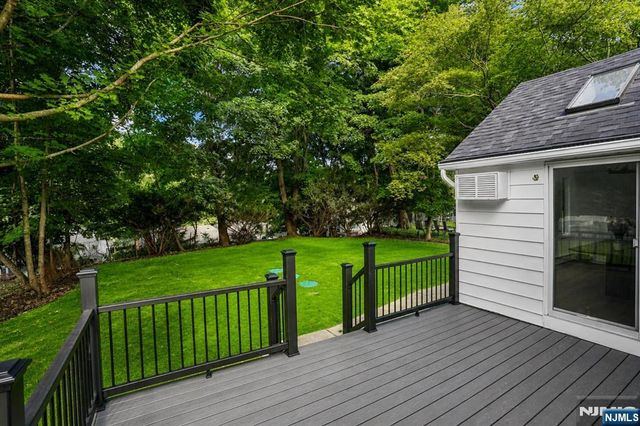 509 Ramapo Valley Road, Oakland, NJ 07436