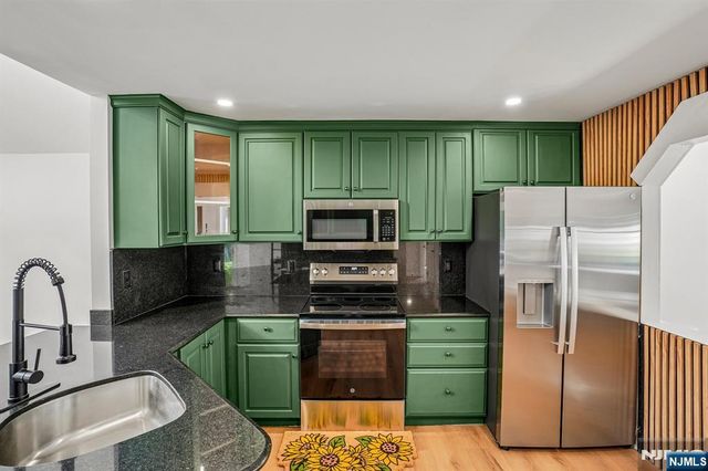 509 Ramapo Valley Road, Oakland, NJ 07436