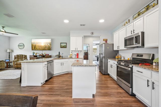 1702 River Crossing Drive, Anna, TX 75409