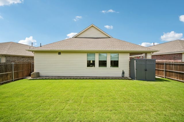 1702 River Crossing Drive, Anna, TX 75409