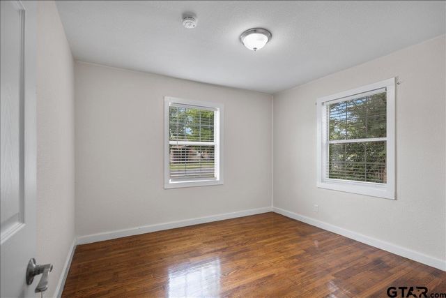 2001 E Lake, Tyler, TX 75701